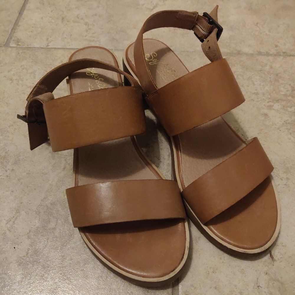 Seychelles tan brown block heel sandals